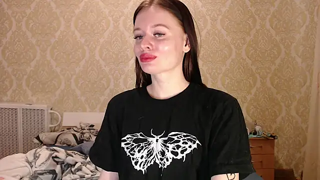 Kitkaat00 online show from 1, 10, 2025