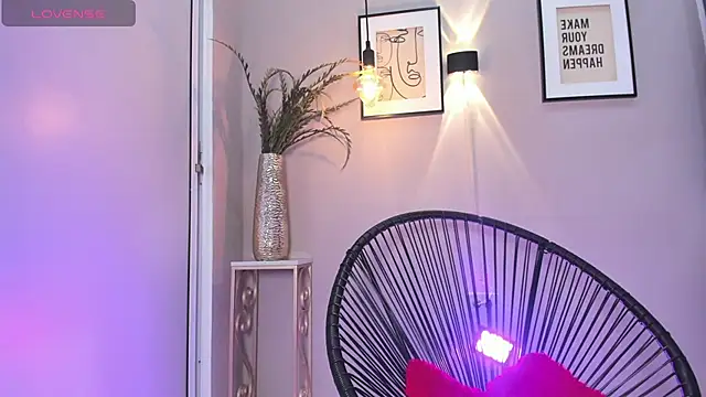 Snapshot of dulce_fiore07 chatting on 22, 10, 2025 dulce fiore07 online show from 22, 10, 2025