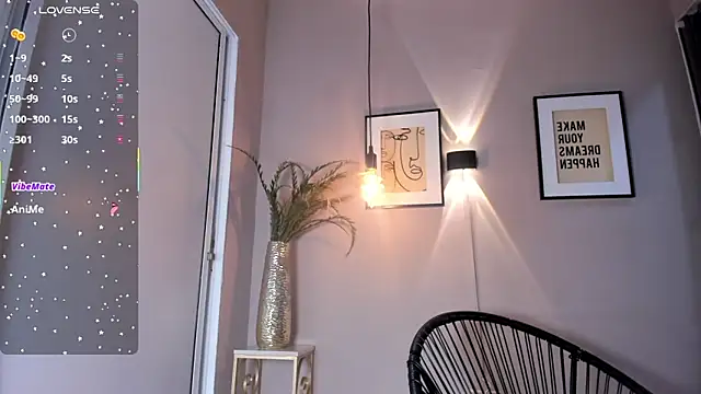 Snapshot of dulce_fiore07 chatting on 26, 10, 2025 dulce fiore07 online show from 26, 10, 2025