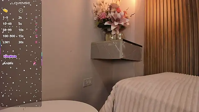 Snapshot of dulce_fiore07 chatting on 29, 11, 2025 dulce fiore07 online show from 29, 11, 2025