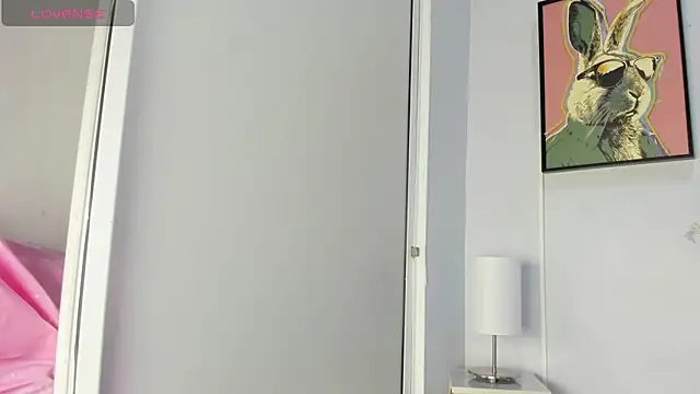 dulce fiore07 online show from 18, 4, 2026