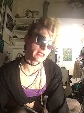 Sissy Cindy Whore online show from 31, 3, 2026