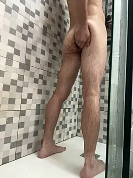 Snapshot of misterboybcn91 chatting on 9, 10, 2025 misterboybcn91 online show from 9, 10, 2025