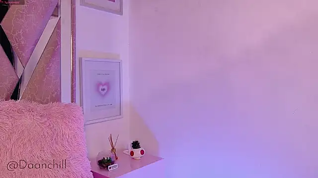 ScarlettRusso1 online show from 11, 6, 2026