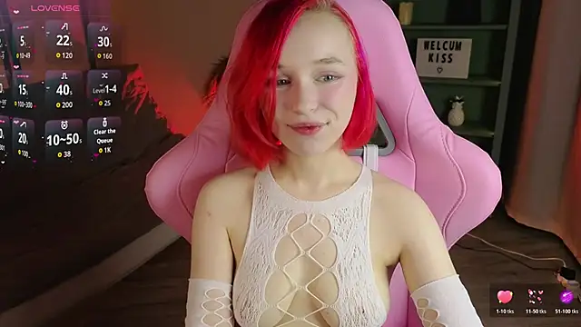 NaomiYoru online show from 28, 11, 2025