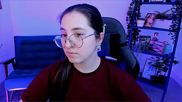 VirtuallVoyant online show from 7, 10, 2025