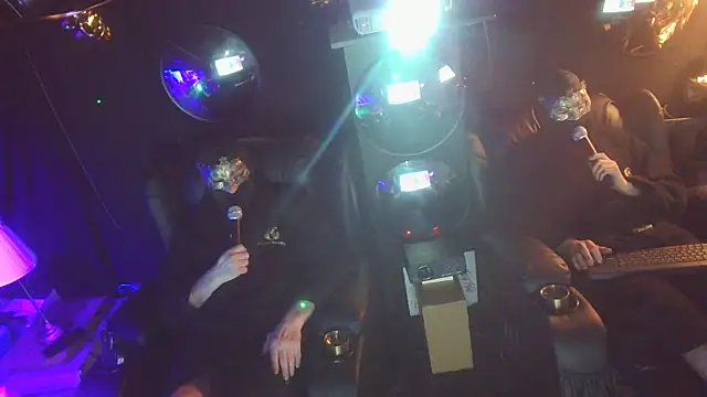 wank-over-ur-photo online show from 12, 3, 2026