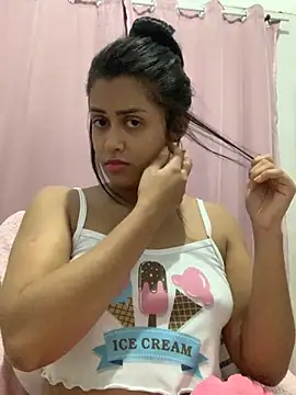 afroditii online show from 18, 11, 2025