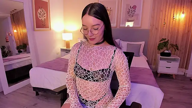 AuroraEvanss online show from 9, 2, 2026