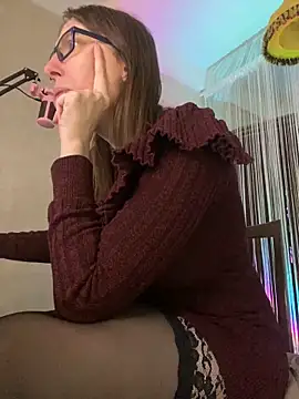 Snapshot of CrazyPinky chatting on 10, 12, 2024 CrazyPinky online show from 10, 12, 2024