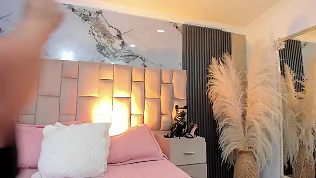 cloesummerr  online show from 1, 4, 2026