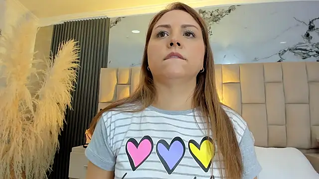 Snapshot of cloesummerr_ chatting on 27, 5, 2026 cloesummerr online show from 27, 5, 2026