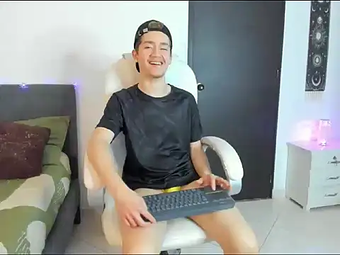 ThiagooJames online show from 3, 2, 2026