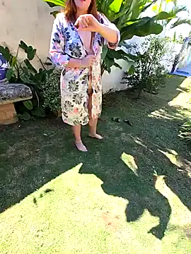 iamxamira online show from 10, 9, 2025