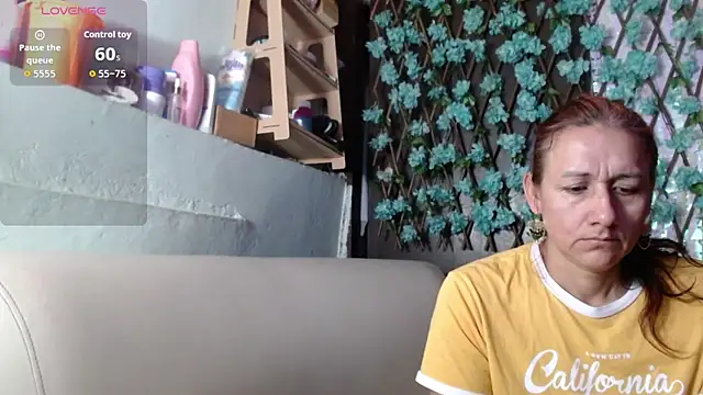 darling hott online show from 5, 4, 2026