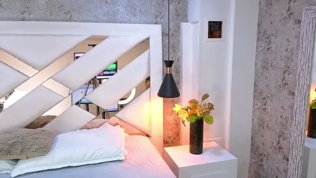 Snapshot of Saara_evans_ chatting on 13, 9, 2025 Saara evans online show from 13, 9, 2025