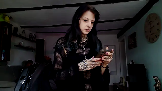Snapshot of Seductively4_20 chatting on 4, 7, 2026 Seductively4 20 online show from 4, 7, 2026