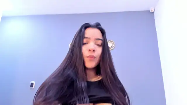 Snapshot of KamilaBetancourt chatting on 8, 6, 2026 KamilaBetancourt online show from 8, 6, 2026