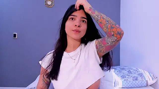 Snapshot of KamilaBetancourt chatting on 29, 6, 2026 KamilaBetancourt online show from 29, 6, 2026