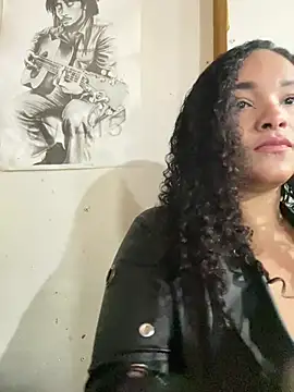 Snapshot of ivonne_diaz1 chatting on 8, 6, 2026 ivonne diaz1 online show from 8, 6, 2026