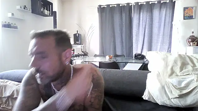 Snapshot of soumisdeblake83 chatting on 17, 7, 2026 soumisdeblake83 online show from 17, 7, 2026