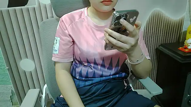 Snapshot of Emachiii chatting on 23, 9, 2025 Emachiii online show from 23, 9, 2025