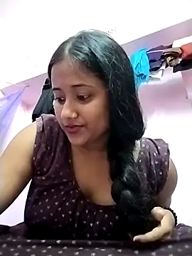 Snapshot of Fun__with__Prity chatting on 13, 9, 2025 Fun with Prity online show from 13, 9, 2025