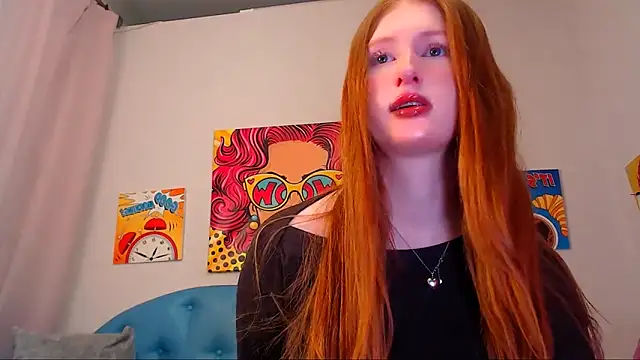 Snapshot of LuxXAngel chatting on 24, 2, 2026 LuxXAngel online show from 24, 2, 2026