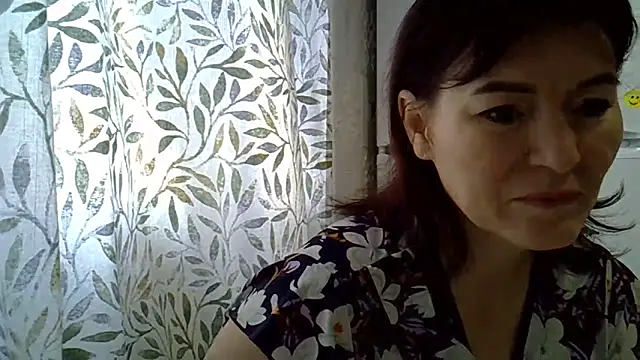 Krystal 82 online show from 23, 12, 2025