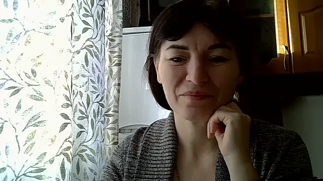 Snapshot of Krystal_82 chatting on 2, 2, 2026 Krystal 82 online show from 2, 2, 2026