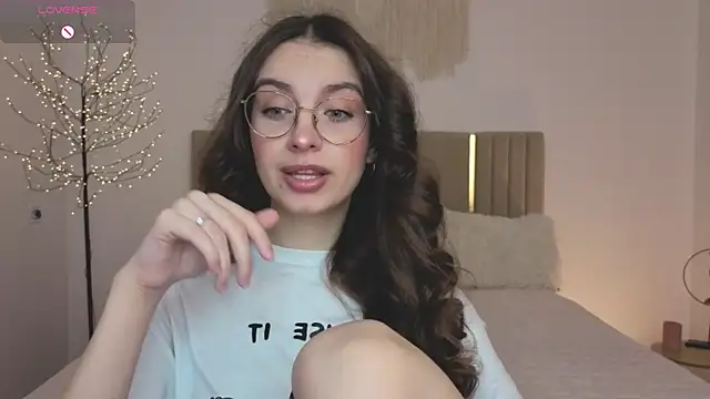 Snapshot of Real_cutie1 chatting on 27, 4, 2026 Real cutie1 online show from 27, 4, 2026