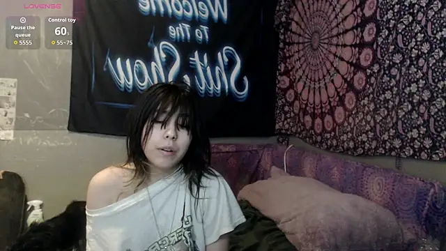 Snapshot of London_Ray chatting on 2, 10, 2025 London Ray online show from 2, 10, 2025