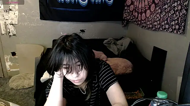 Snapshot of London_Ray chatting on 15, 10, 2025 London Ray online show from 15, 10, 2025