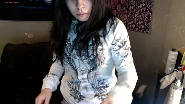 London Ray online show from 5, 4, 2026