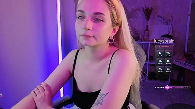 Lucyinthesheets online show from 28, 9, 2025