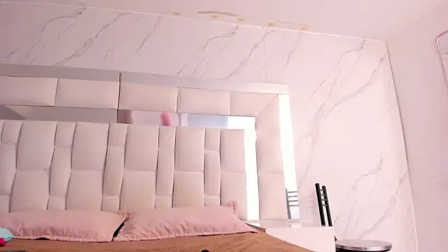 Maia Park online show from 21, 12, 2025