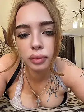 Snapshot of Hannah_xBaby chatting on 23, 6, 2026 Hannah xBaby online show from 23, 6, 2026