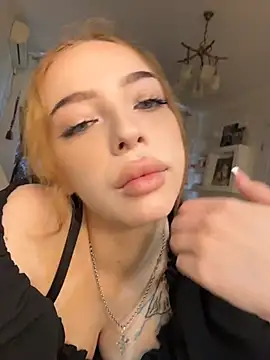 Snapshot of Hannah_xBaby chatting on 28, 6, 2026 Hannah xBaby online show from 28, 6, 2026