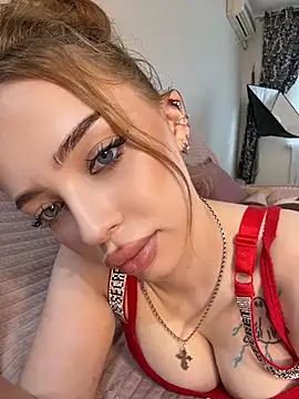 Snapshot of Hannah_xBaby chatting on 4, 7, 2026 Hannah xBaby online show from 4, 7, 2026