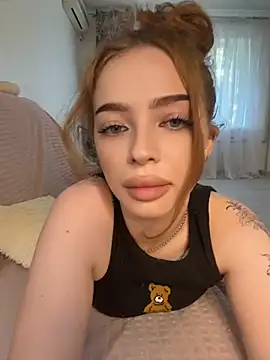 Snapshot of Hannah_xBaby chatting on 8, 7, 2026 Hannah xBaby online show from 8, 7, 2026