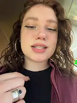 Snapshot of lucy-joy chatting on 30, 6, 2026 lucy-joy online show from 30, 6, 2026