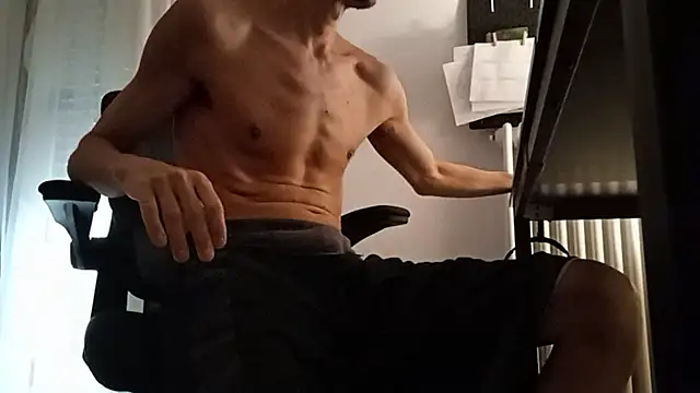 Snapshot of dexter24cm chatting on 23, 9, 2025 dexter24cm online show from 23, 9, 2025