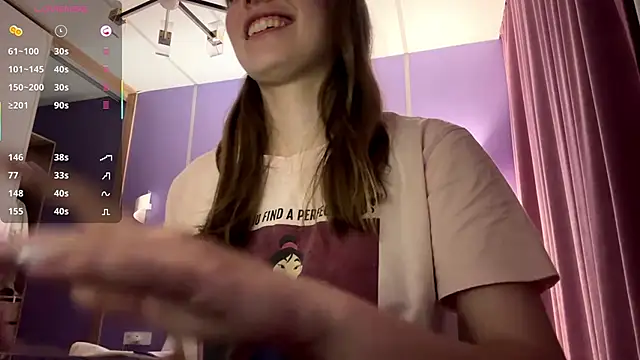 Snapshot of LinaMoonBlessed chatting on 17, 5, 2026 LinaMoonBlessed online show from 17, 5, 2026