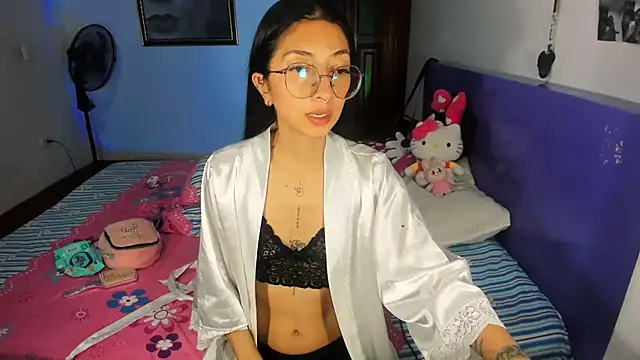 Snapshot of Anais_lux chatting on 28, 6, 2026 Anais lux online show from 28, 6, 2026