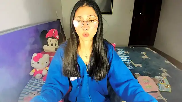 Snapshot of Anais_lux chatting on 20, 7, 2026 Anais lux online show from 20, 7, 2026
