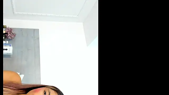 sunnyWhitee online show from 10, 2, 2026