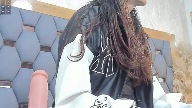 crystal sm online show from 2, 3, 2026