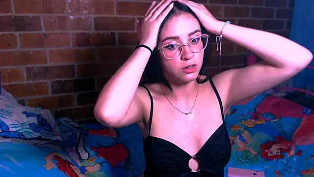 Snapshot of danaiisabella chatting on 24, 10, 2025 danaiisabella online show from 24, 10, 2025