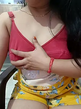 Snapshot of roshni_agrawal0 chatting on 21, 10, 2025 roshni agrawal0 online show from 21, 10, 2025