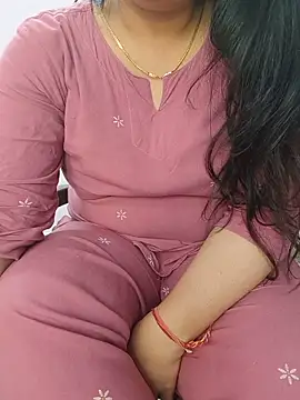 Snapshot of roshni_agrawal0 chatting on 15, 5, 2026 roshni agrawal0 online show from 15, 5, 2026